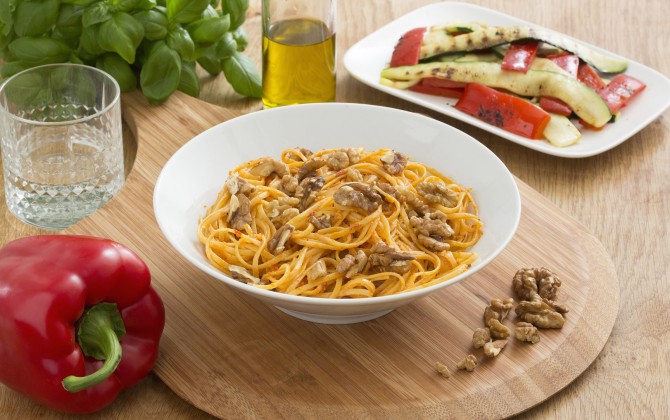  Recept Linguine en Pasta Pesto Peperoni e Noci Grand'Italia